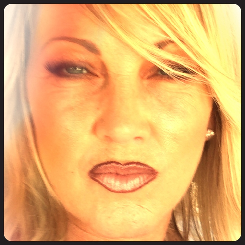 Meet your Posher, Kim